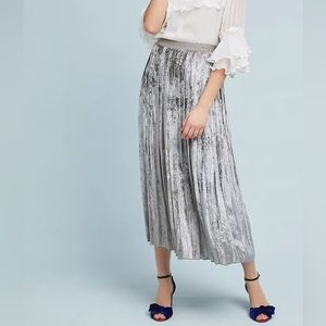 Bl-nk London Women’s Velvet Pleated Metallic Midi Skirt Small